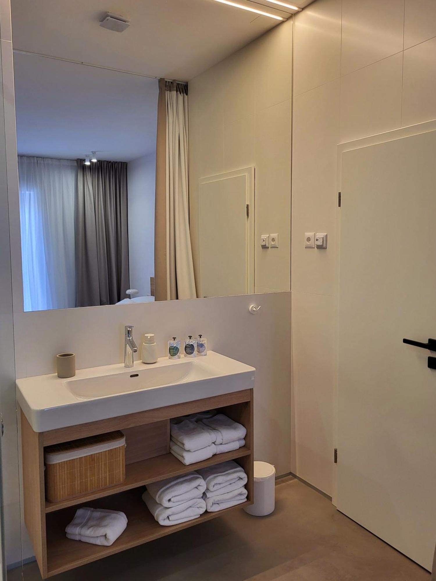 Firefly Luxury Apartment With Private Whirlpool Ζαντάρ Εξωτερικό φωτογραφία